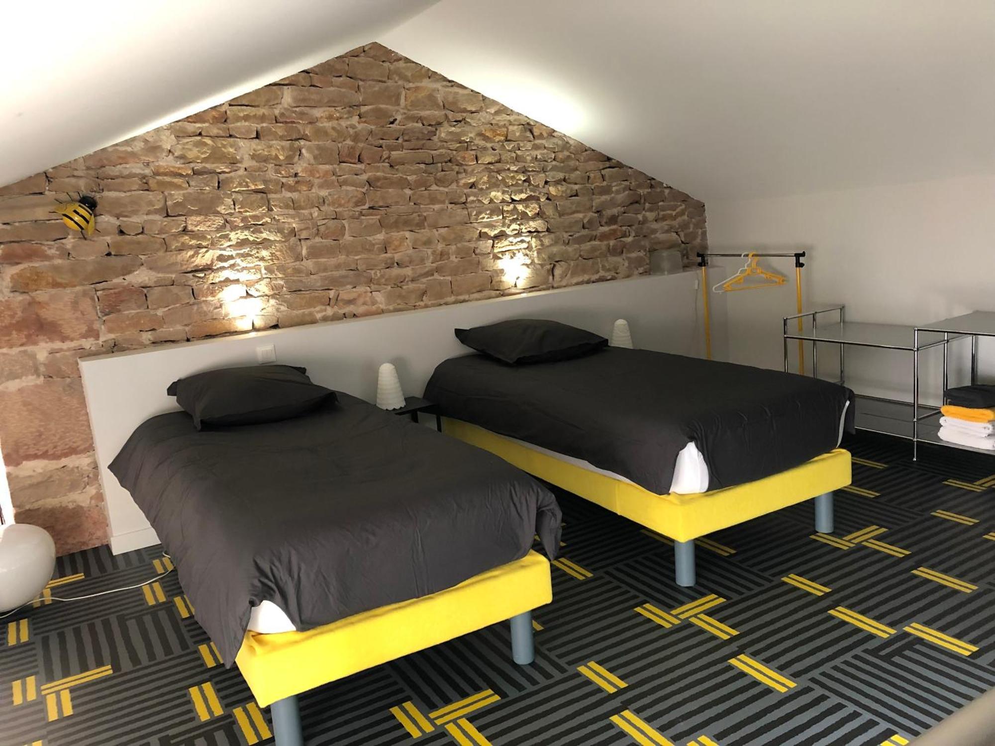 Appartement Contemporain Dans Une Authentique Demeure Viticole Charnay-lès-Mâcon Extérieur photo